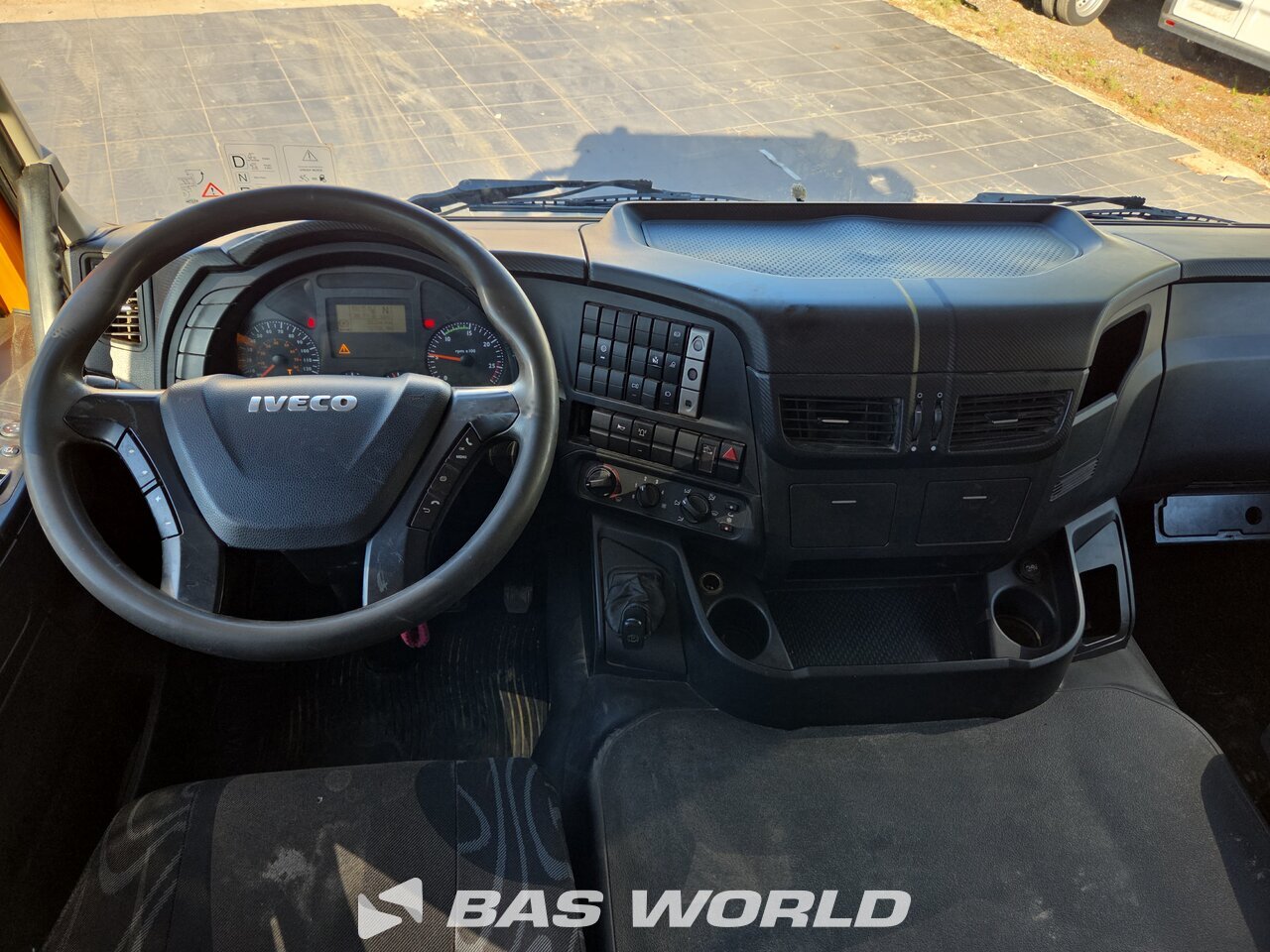 Other : Iveco Trakker 450 Camión Volquete