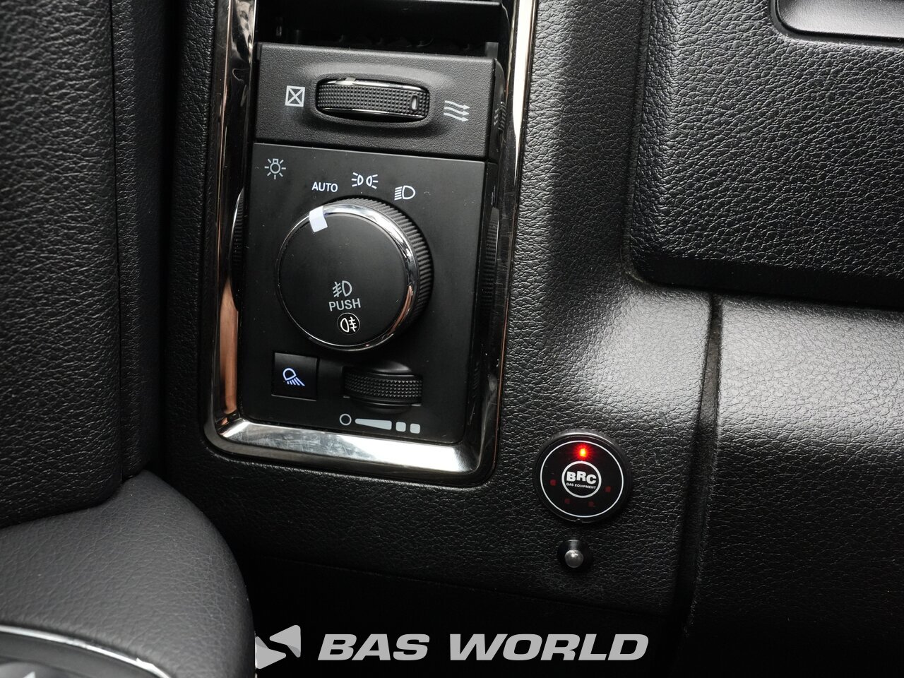 Other : Dodge الميكروباصات شاحنات بيك-اب