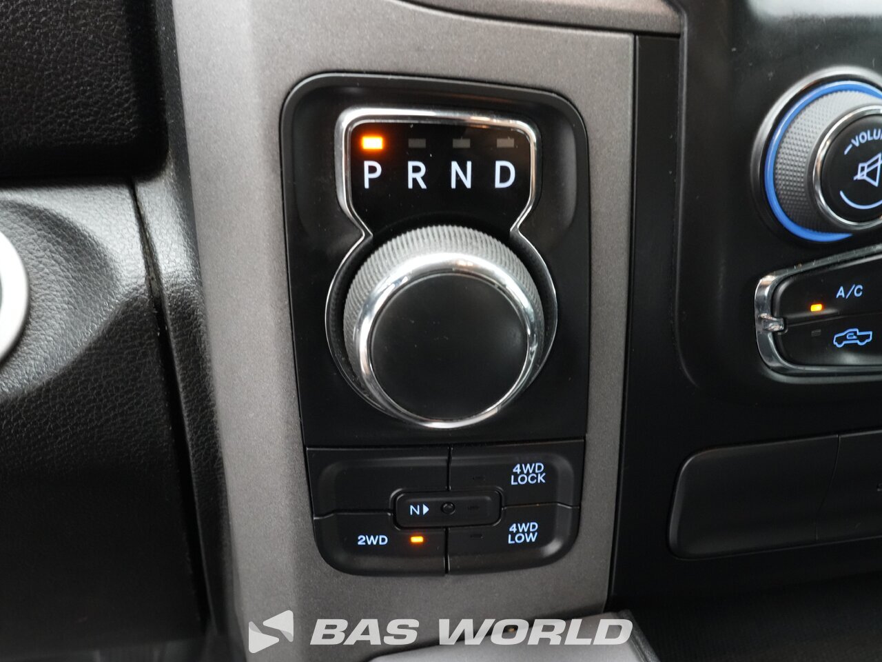 Other : Dodge الميكروباصات شاحنات بيك-اب
