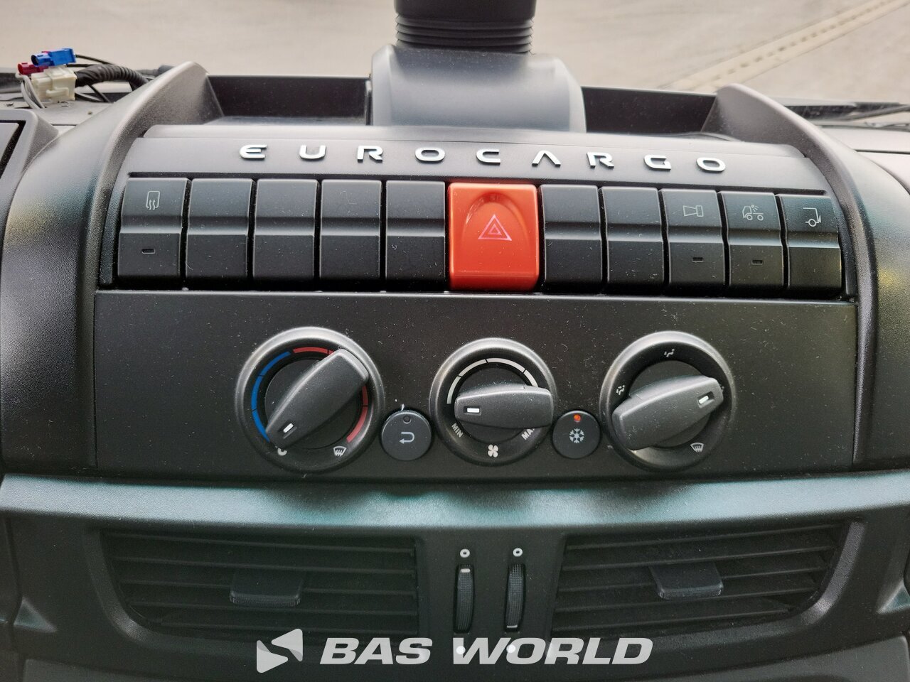 Other : Iveco Eurocargo 75E190 Camion rideaux coulissants