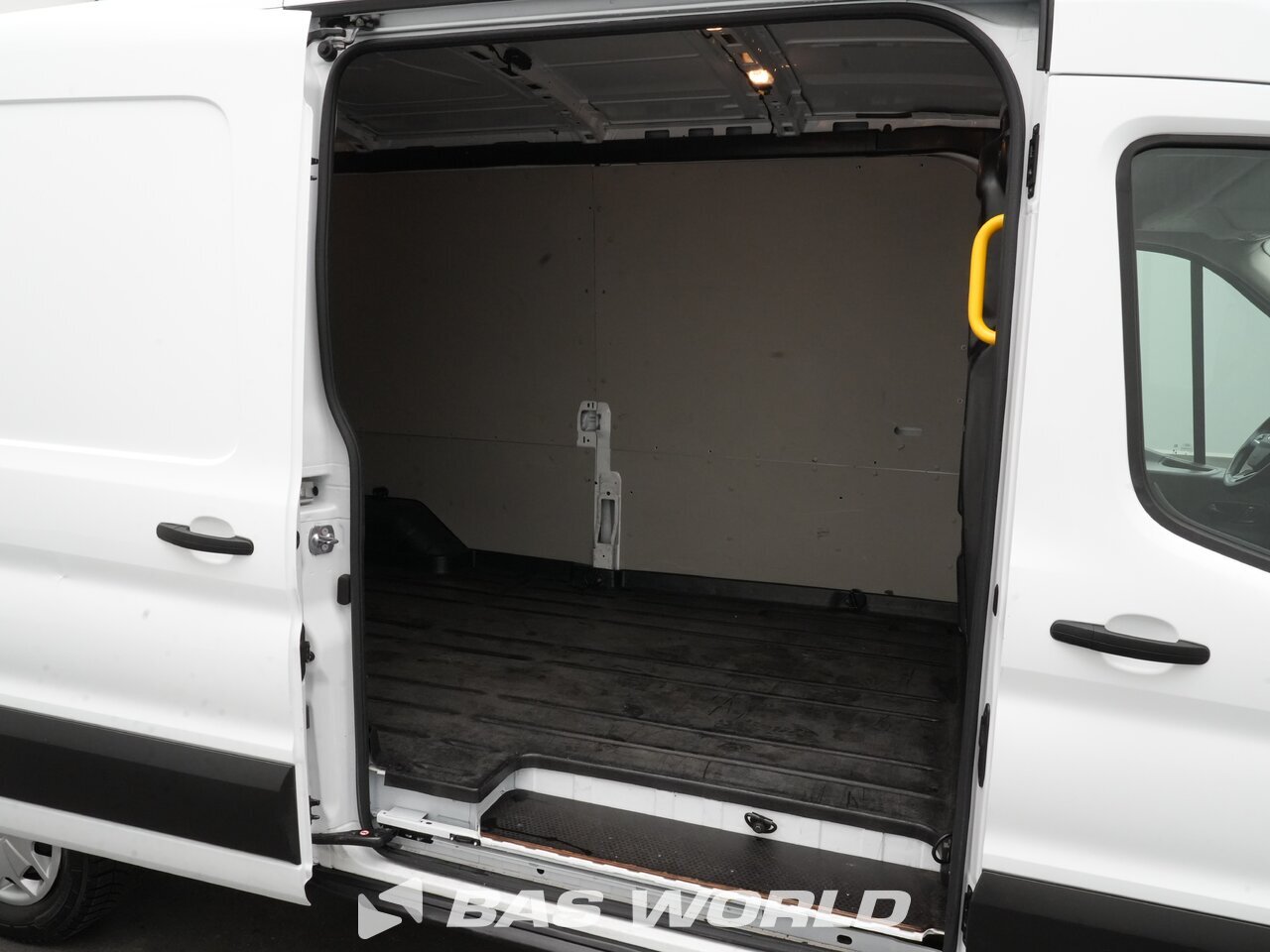 Other : Ford e-Transit 184pk закрыто