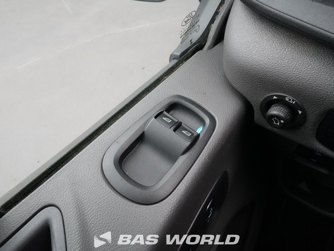 Other : Ford e-Transit 184pk закрыто