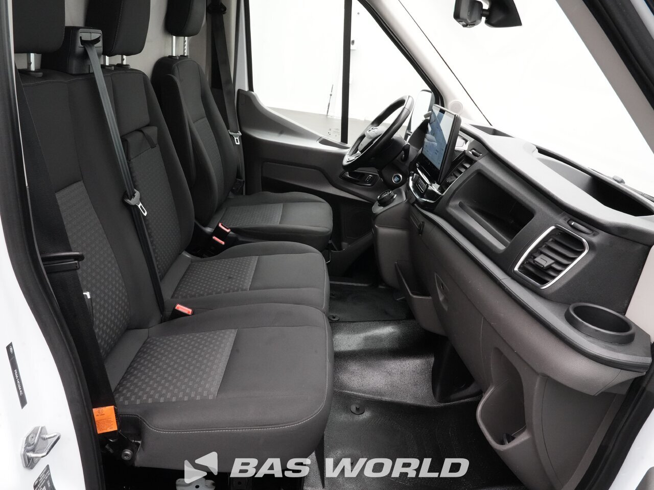 Other : Ford e-Transit 184pk закрыто