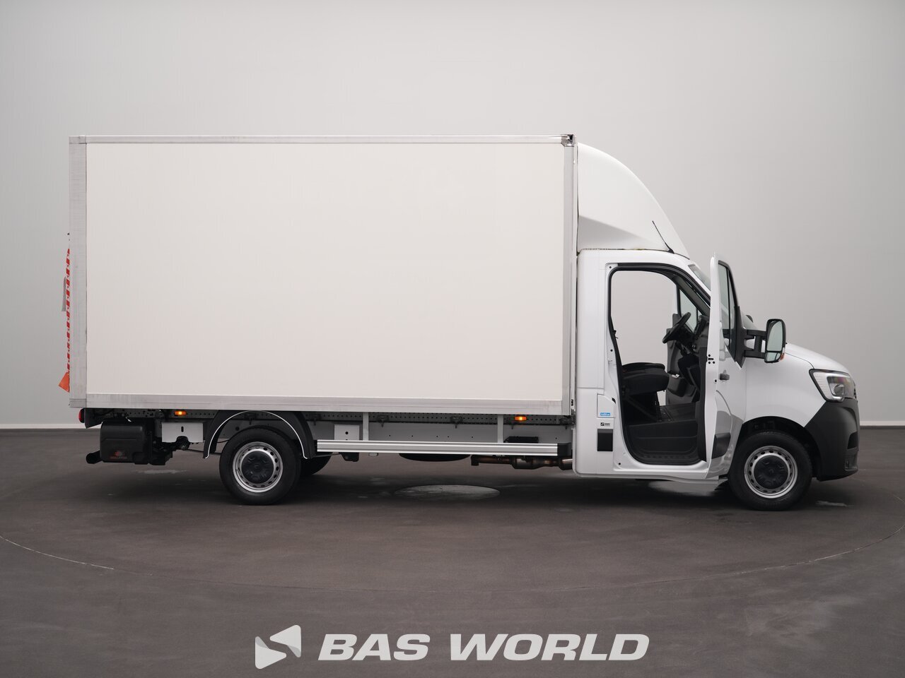 Other : Renault Master 145PK Box body
