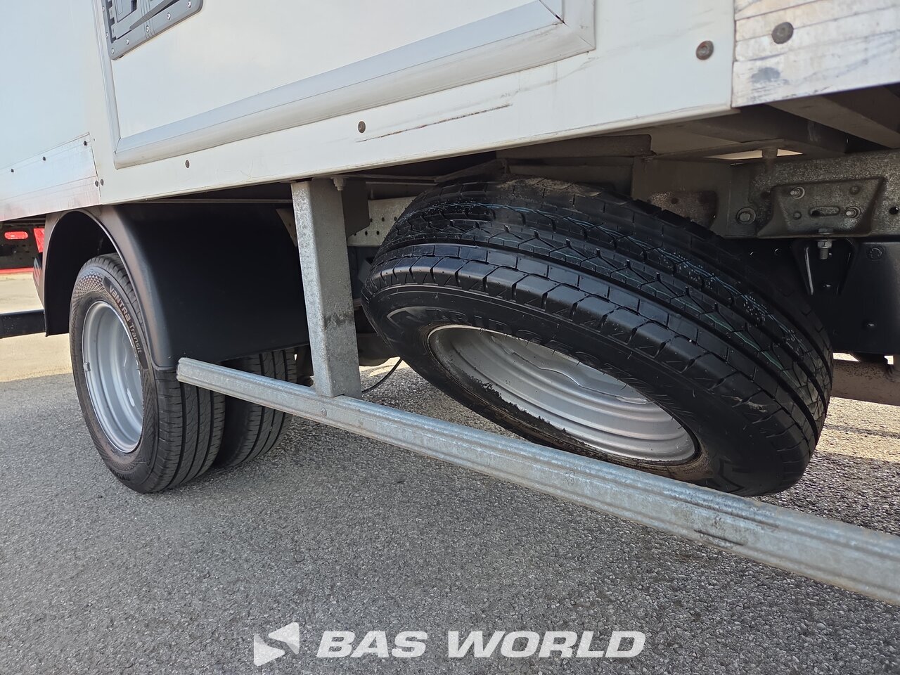 Other : Iveco Daily 35C16 Stängda lastbilskarosser