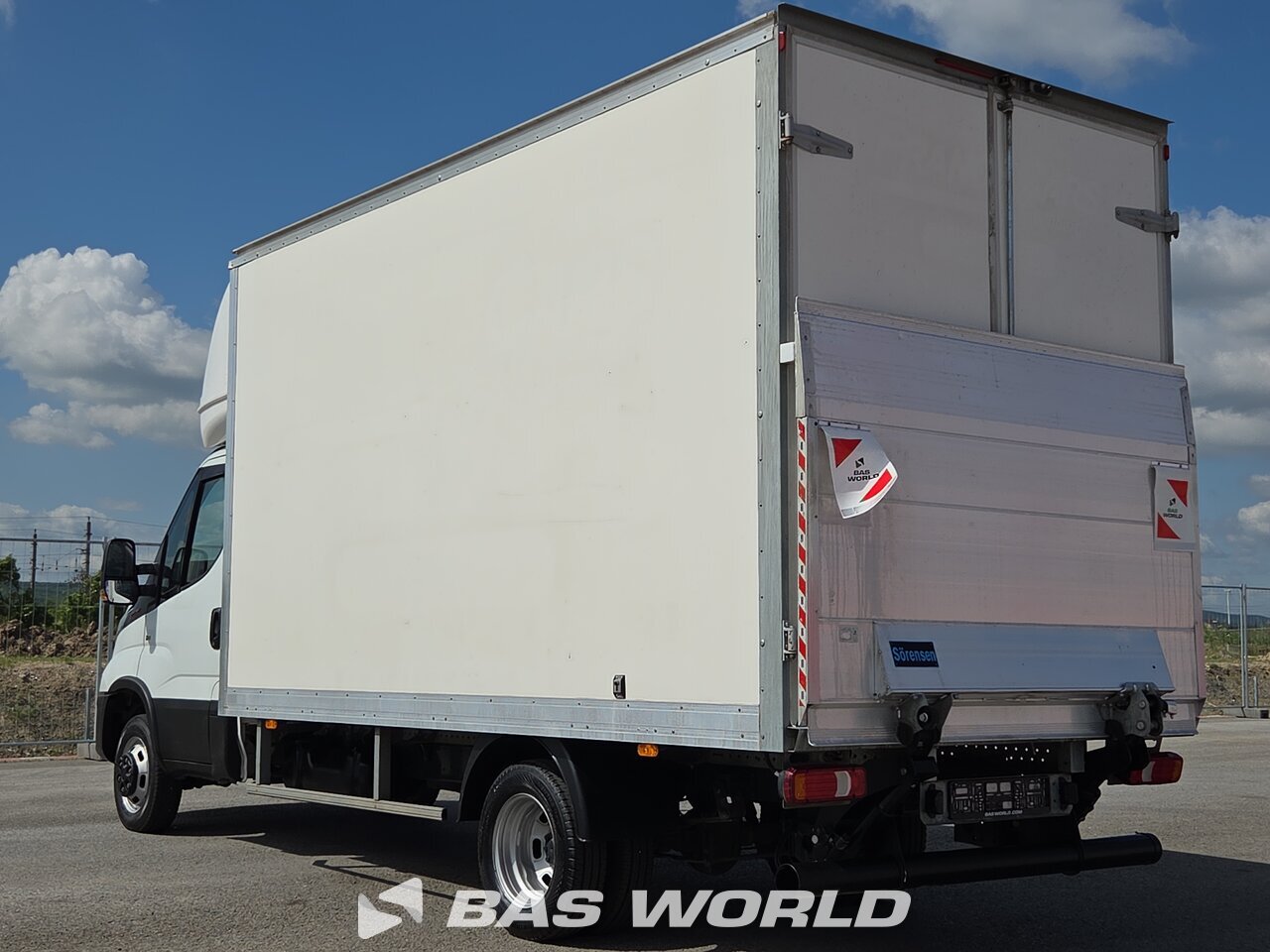 Other : Iveco Daily 35C16 Stängda lastbilskarosser