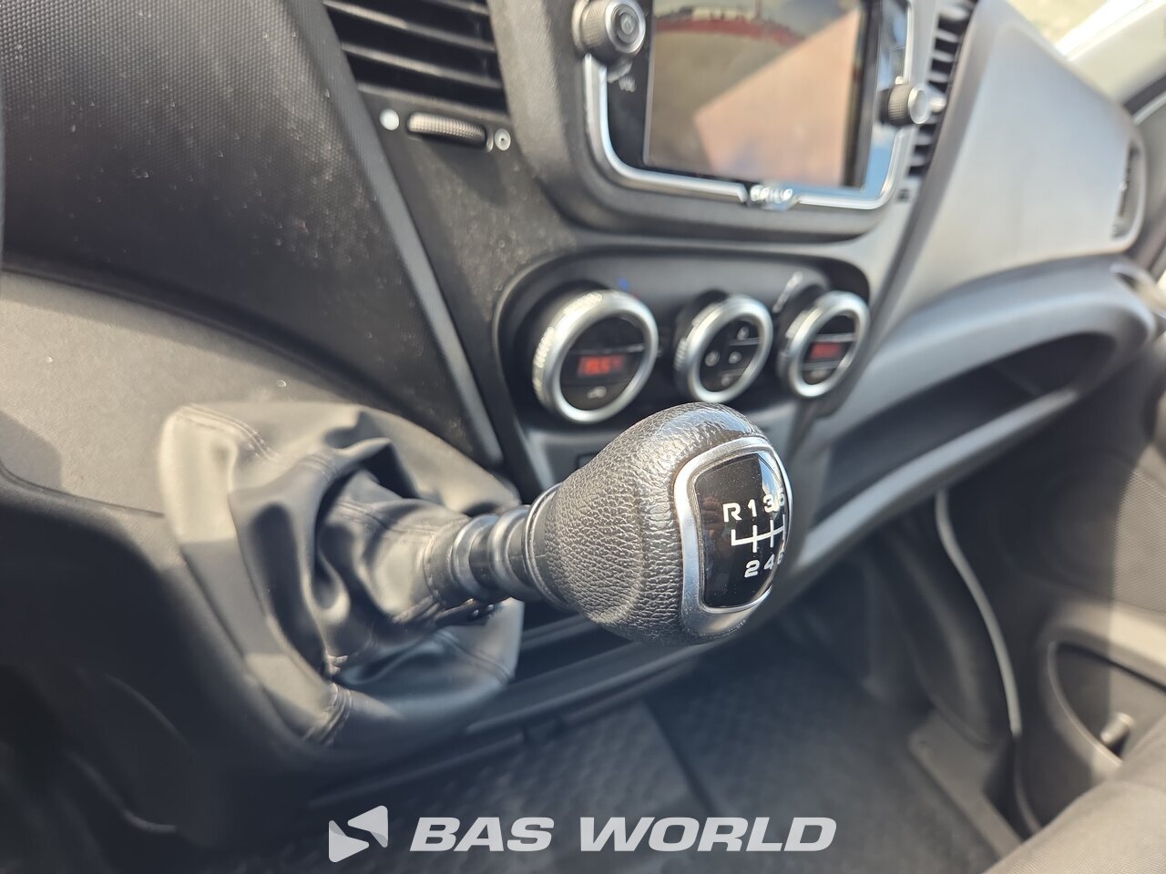 Other : Iveco Daily 35C16 Stängda lastbilskarosser