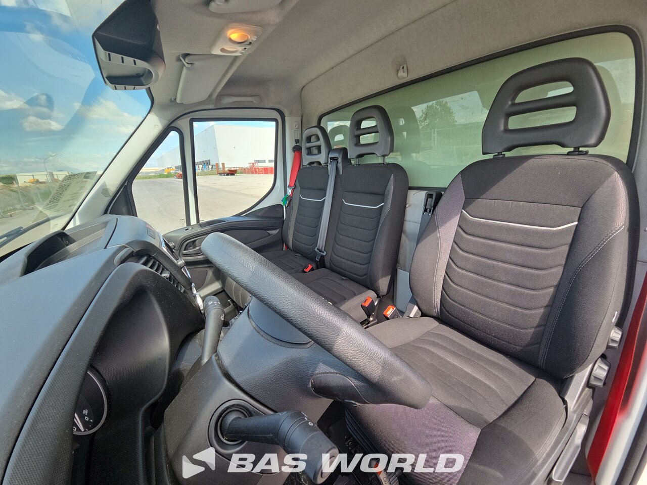 Other : Iveco Daily 35C16 Stängda lastbilskarosser