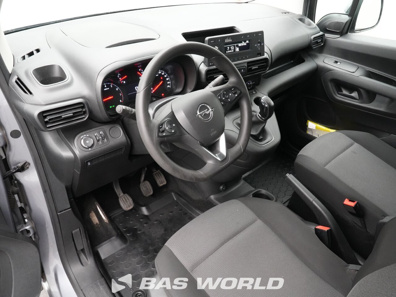 Other : Opel Combo 102pk Closed box van