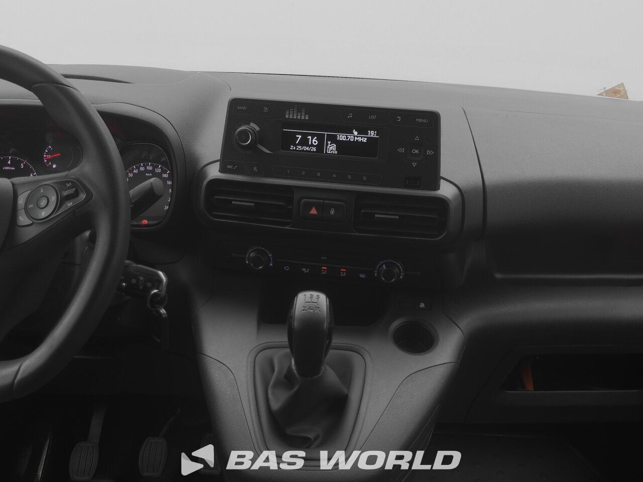 Other : Opel Combo 102pk Closed box van