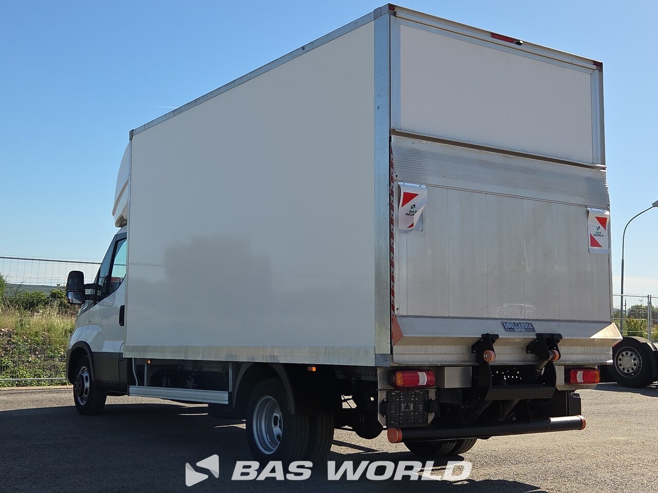 Other : Iveco Daily 35C16 Stängda lastbilskarosser