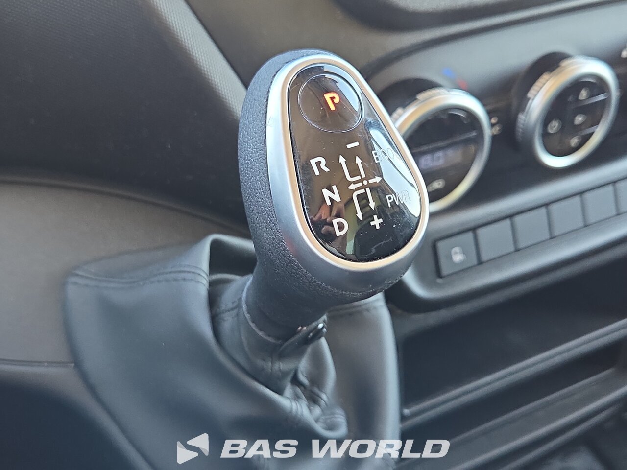 Other : Iveco Daily 35C16 Stängda lastbilskarosser
