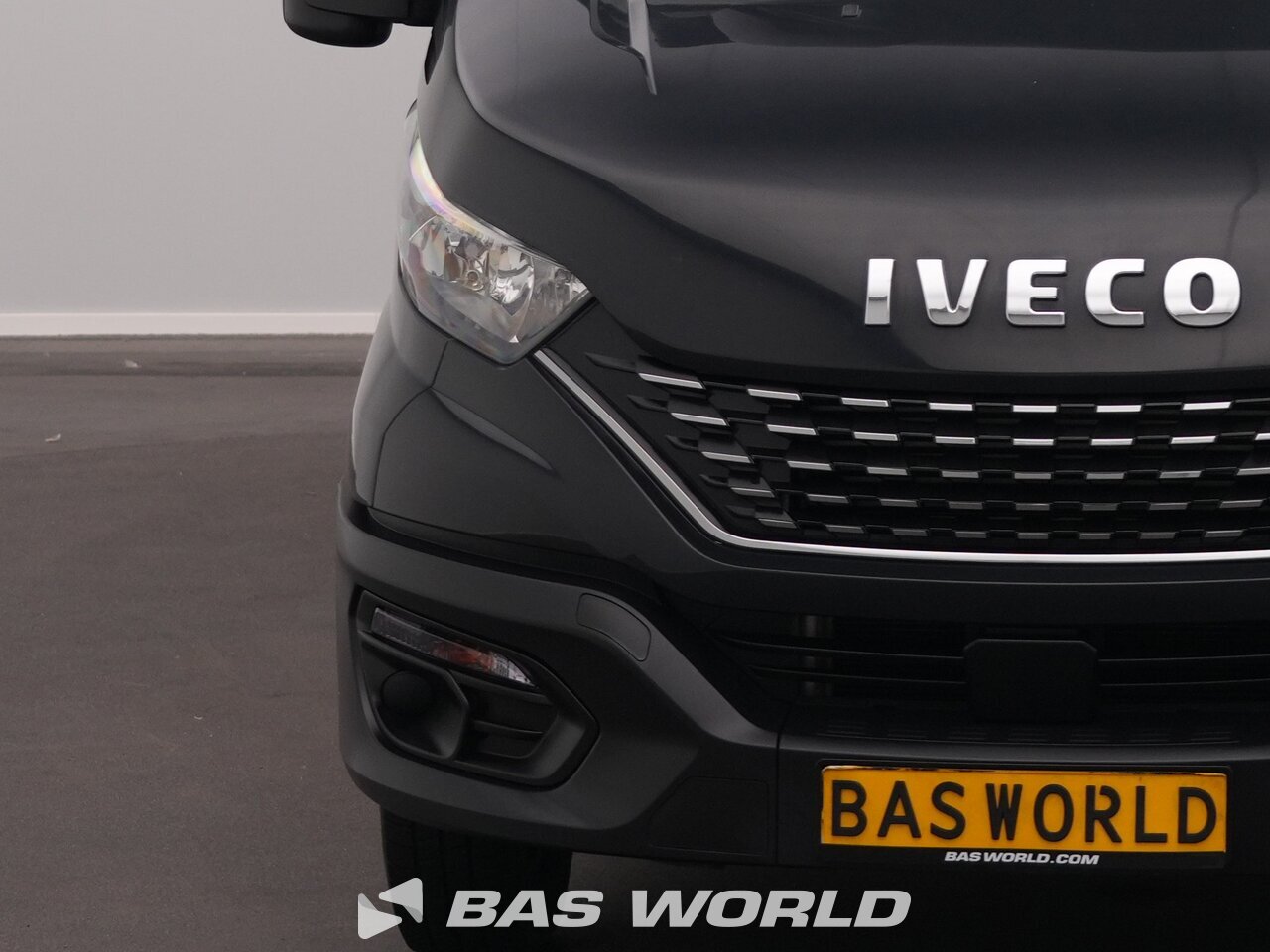 Other : Iveco Daily 35C18 закрытые кузова-фургоны