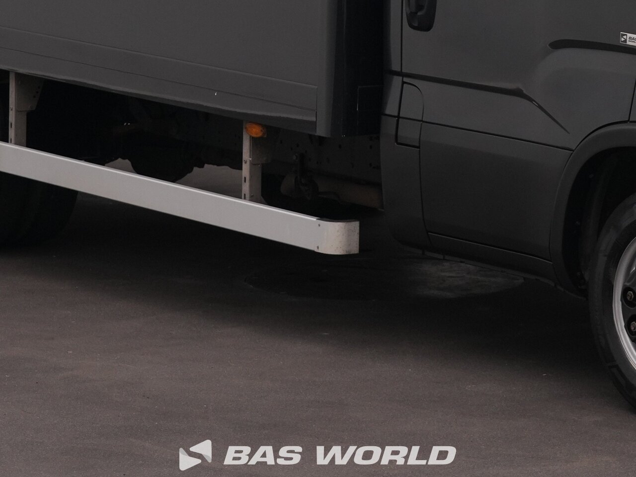 Other : Iveco Daily 35C18 закрытые кузова-фургоны