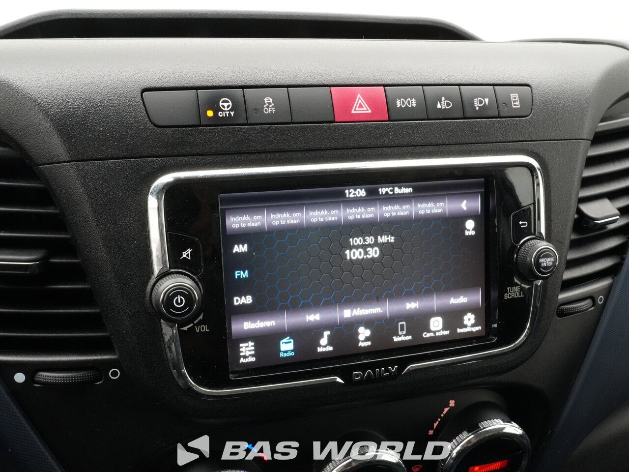 Other : Iveco Daily 72C18 Containere pentru