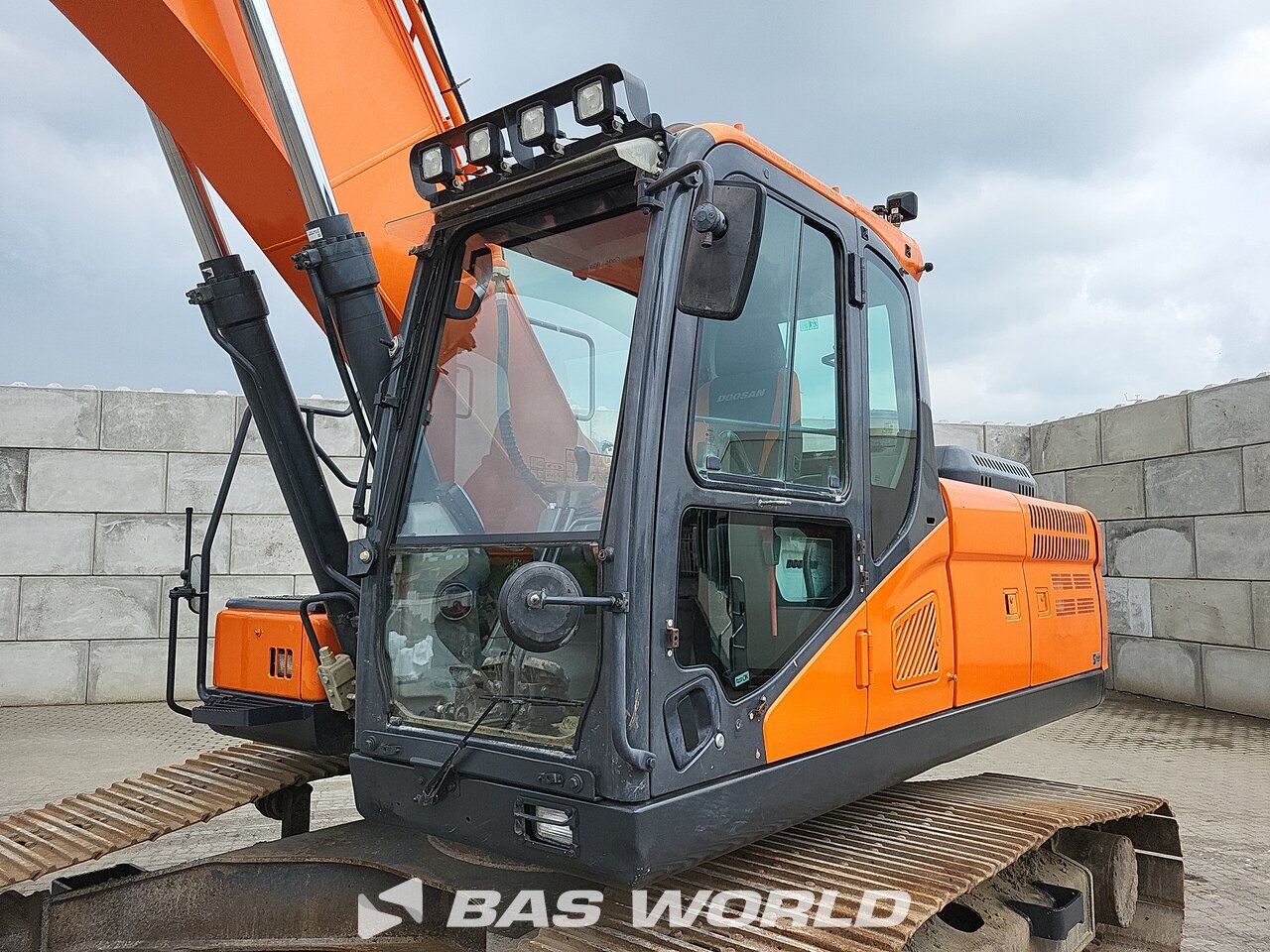Other : Doosan DX255 LC-5 Bageri gusjeničari