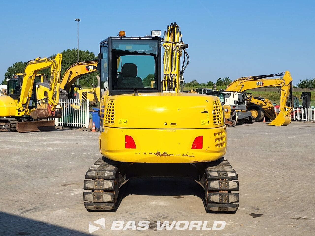 Other : Komatsu PC80 MR-5E0 Mini bager <10t