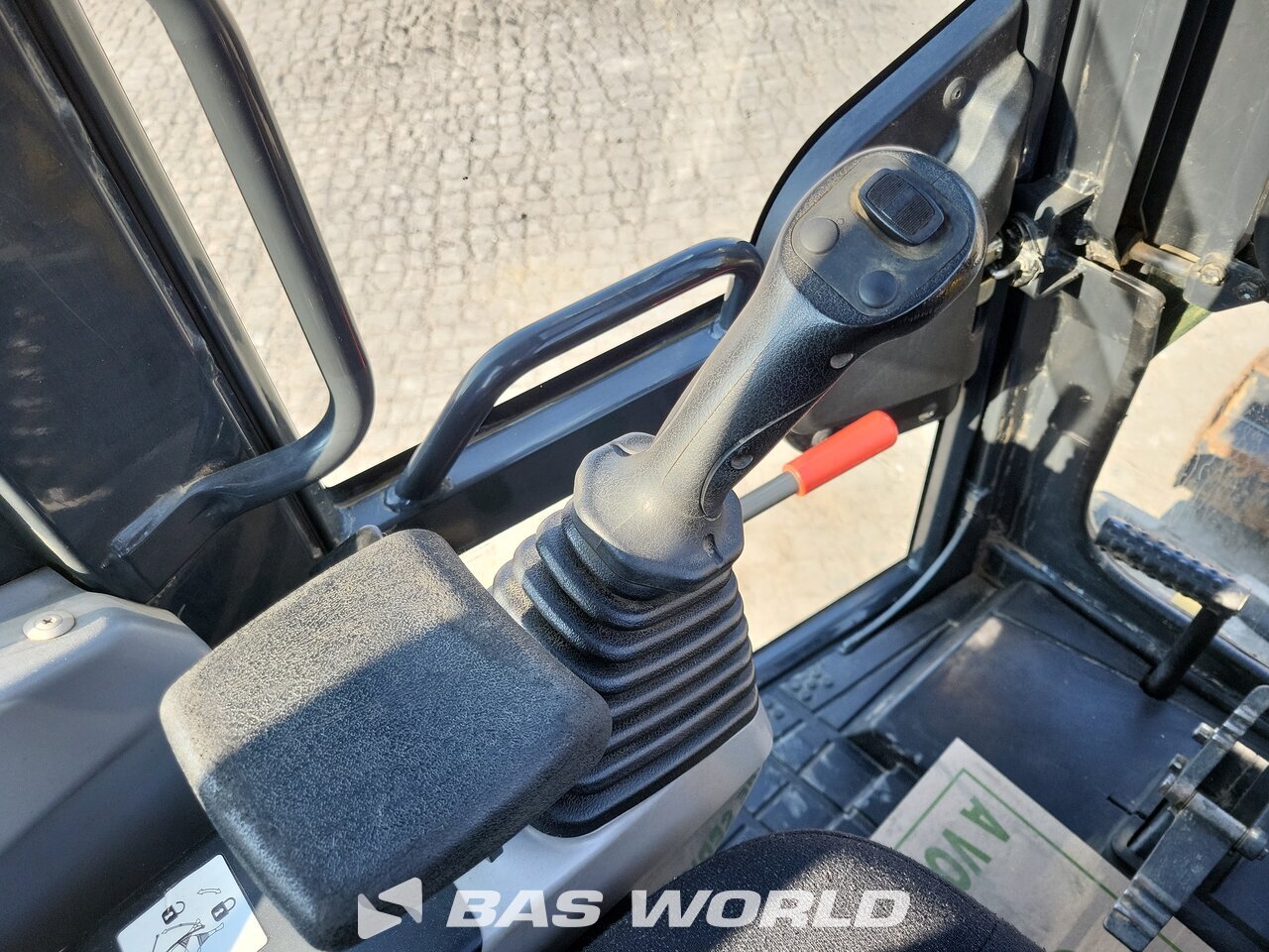Other : Komatsu PC80 MR-5E0 Mini bager <10t
