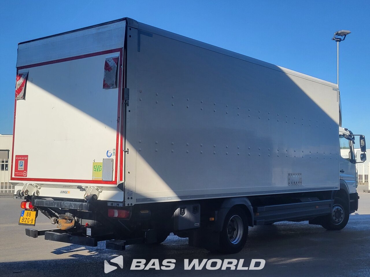 Other : Mercedes Atego 1223 Carrosseries fourgons
