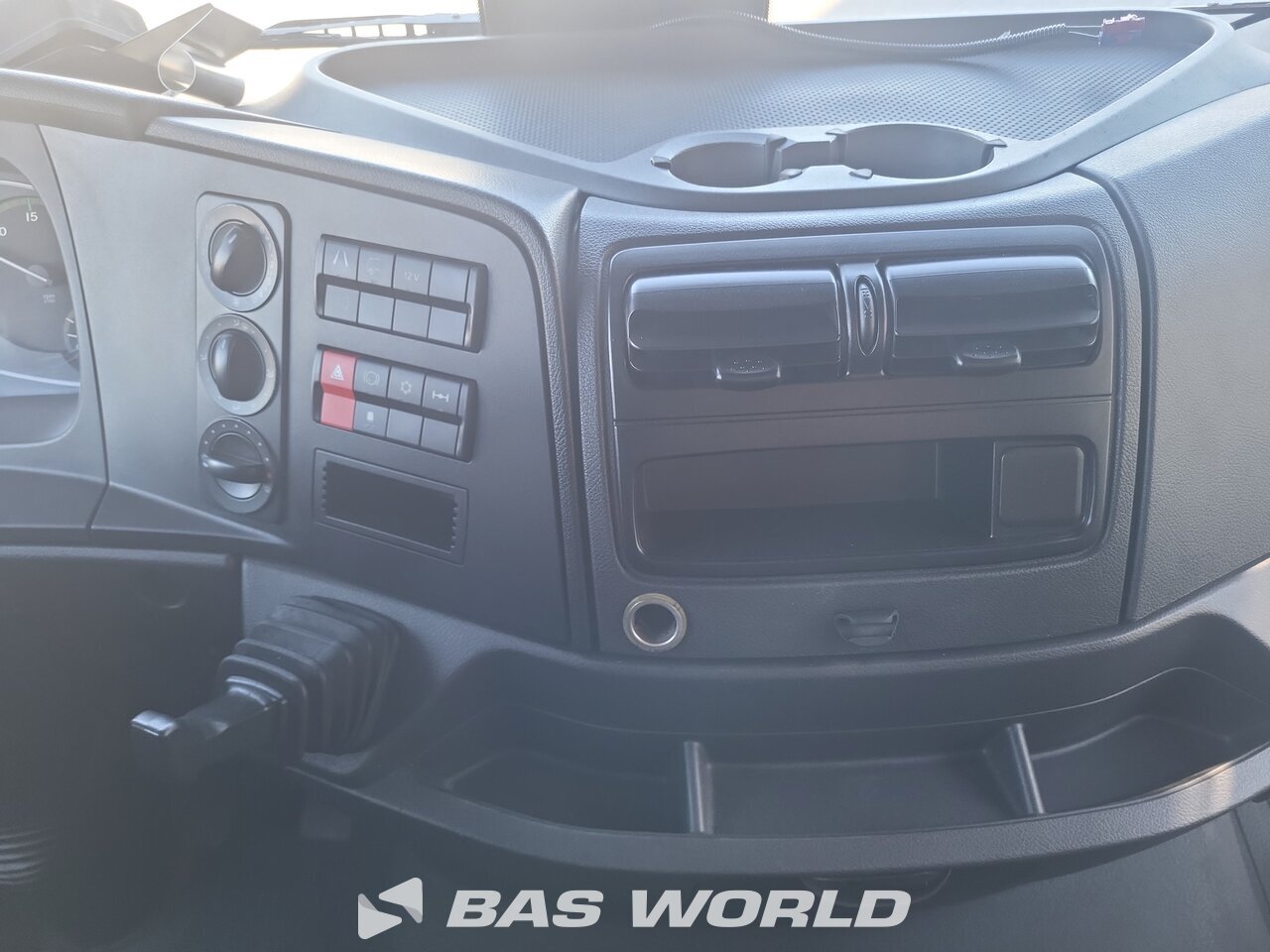 Other : Mercedes Atego 1223 Carrosseries fourgons