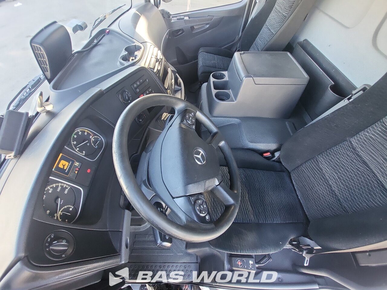 Other : Mercedes Atego 1223 Carrosseries fourgons