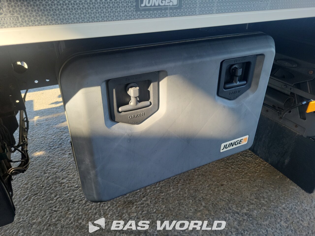 Other : Mercedes Atego 1223 Carrosseries fourgons