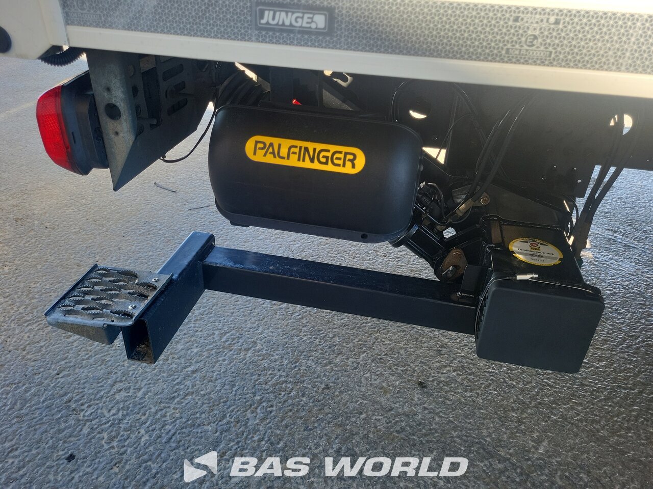 Other : Mercedes Atego 1223 Carrosseries fourgons