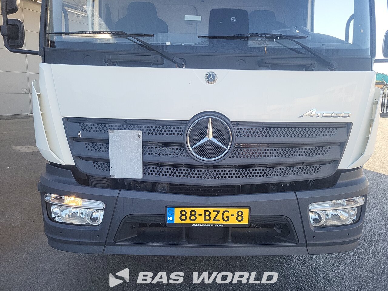 Other : Mercedes Atego 1223 Carrosseries fourgons