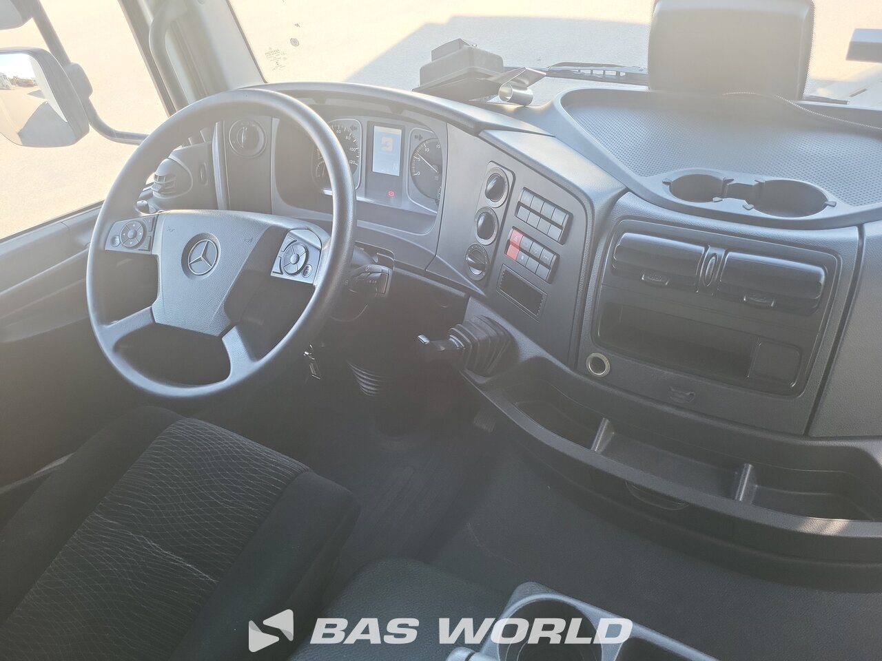 Other : Mercedes Atego 1223 Carrosseries fourgons