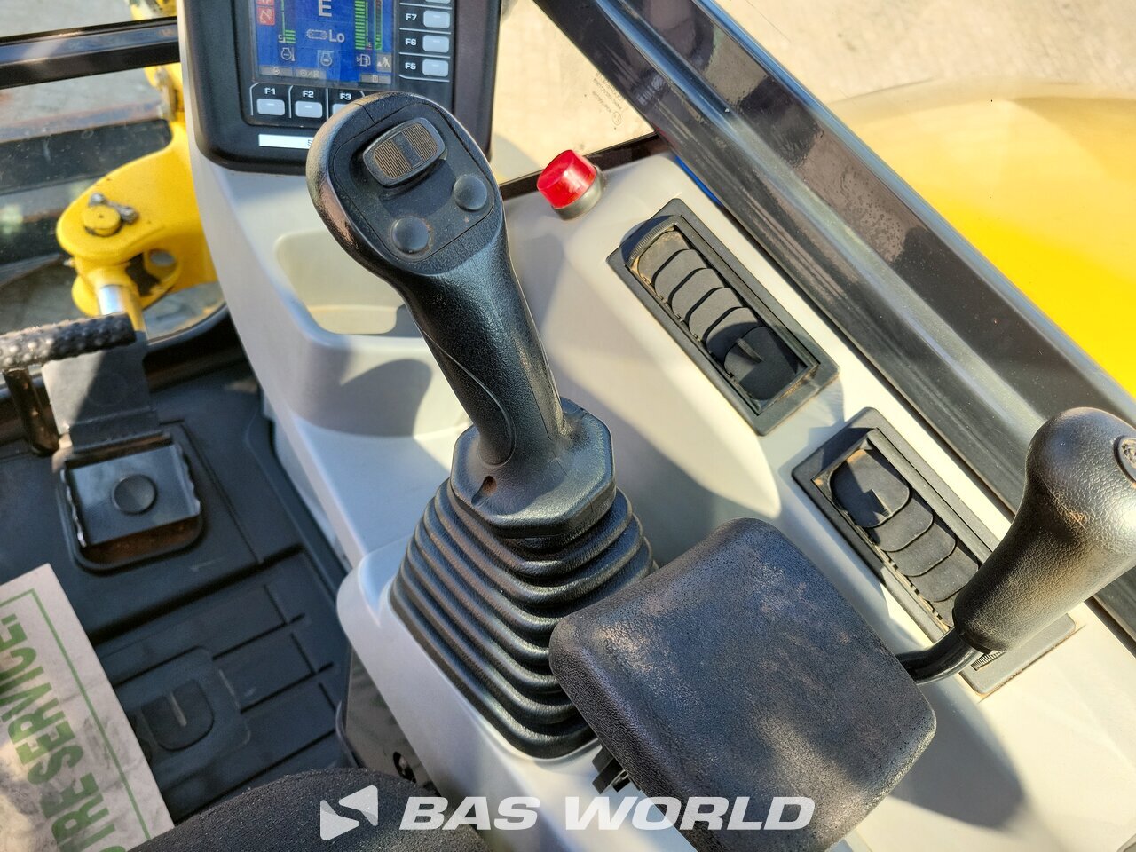 Other : Komatsu PC80 MR-5 Mini bager <10t
