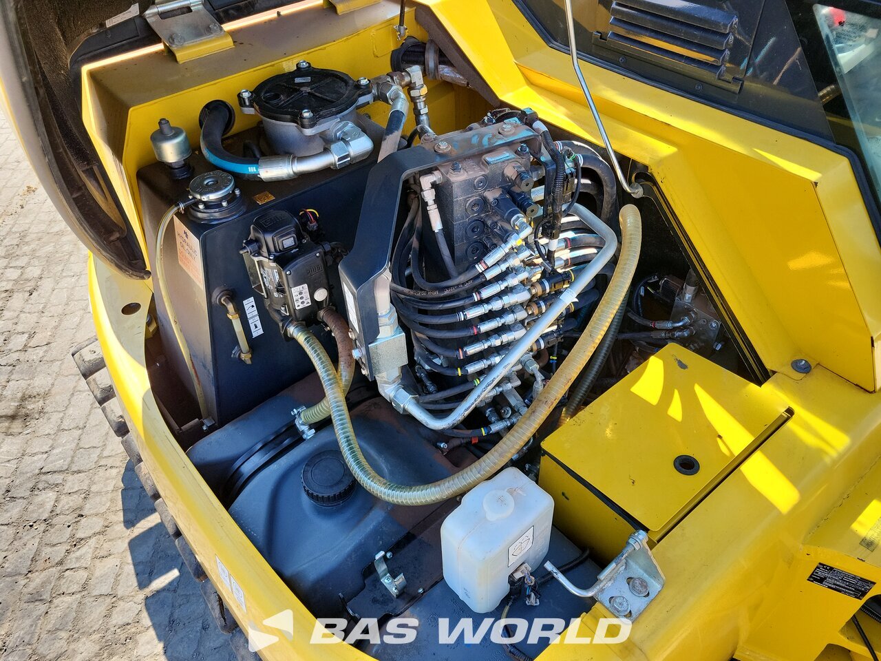 Other : Komatsu PC80 MR-5 Mini bager <10t