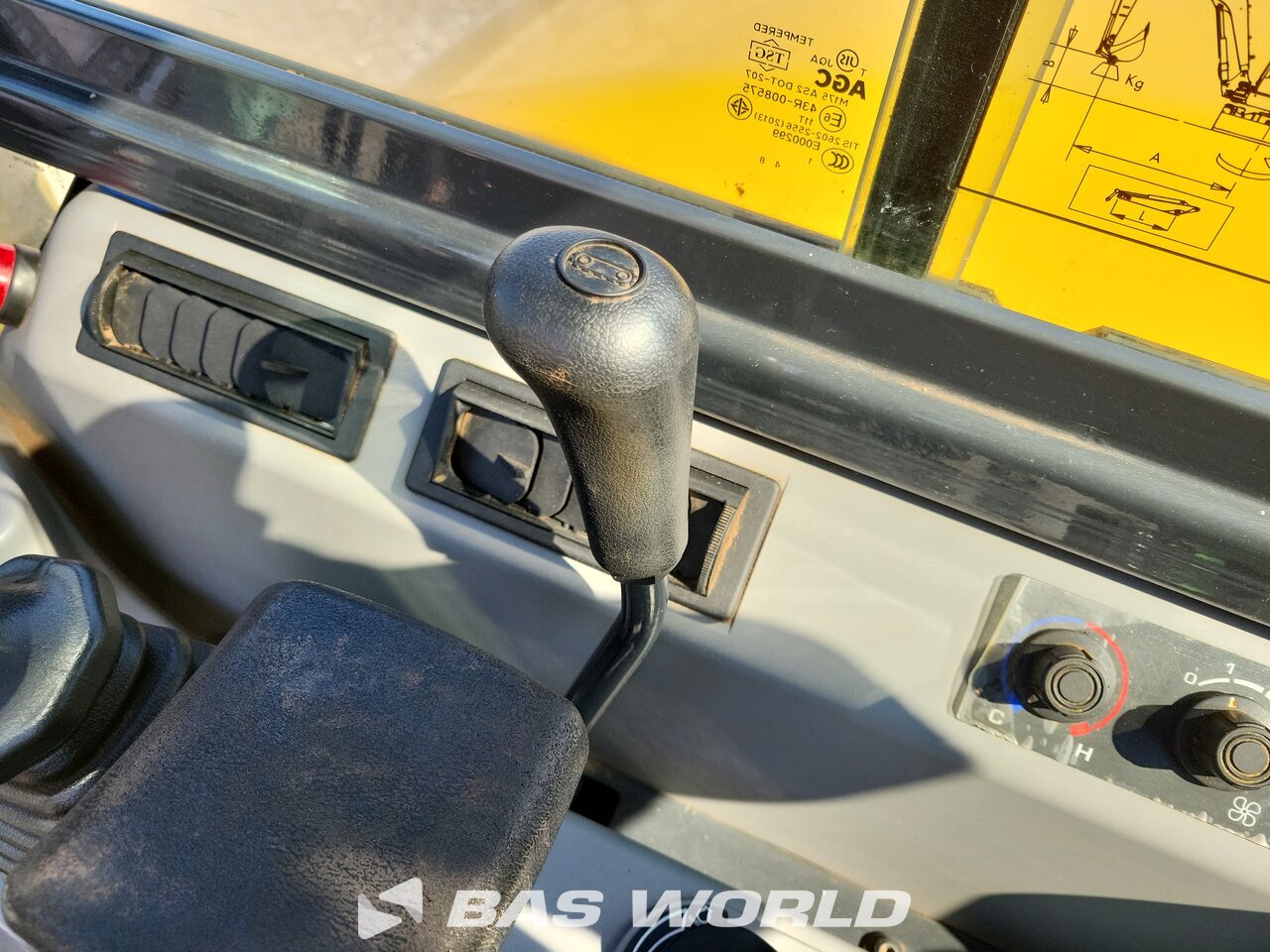 Other : Komatsu PC80 MR-5 Mini bager <10t