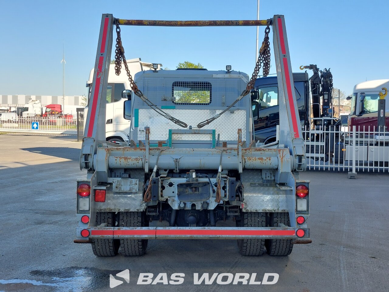 Other : Scania P280 Camión volquete