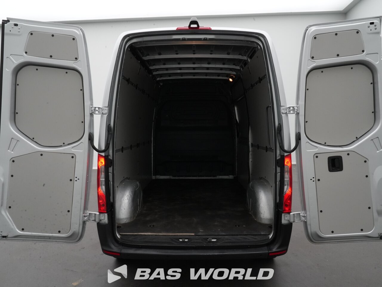 Other : Mercedes Sprinter 215 CDI Затворен ван