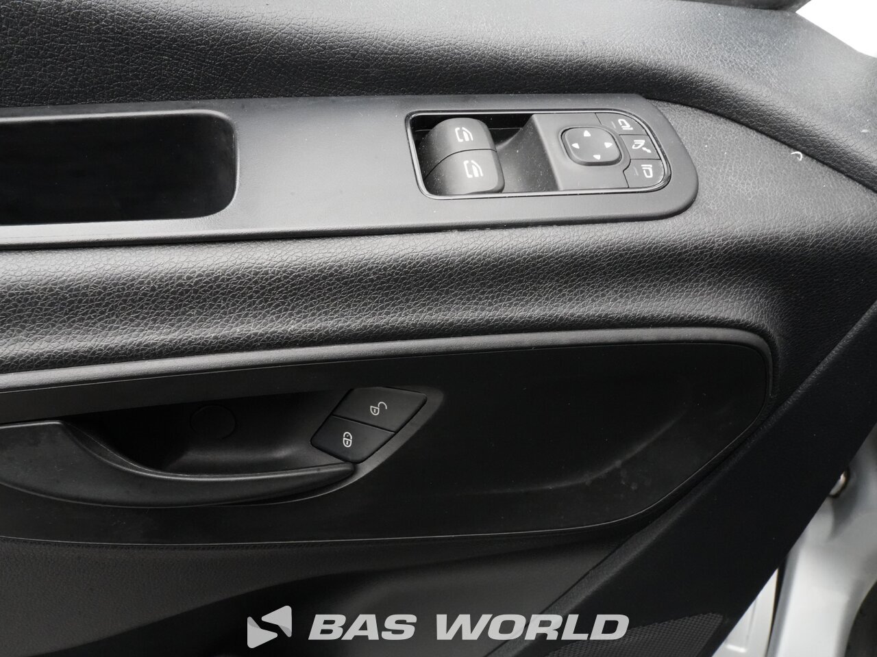 Other : Mercedes Sprinter 215 CDI Затворен ван