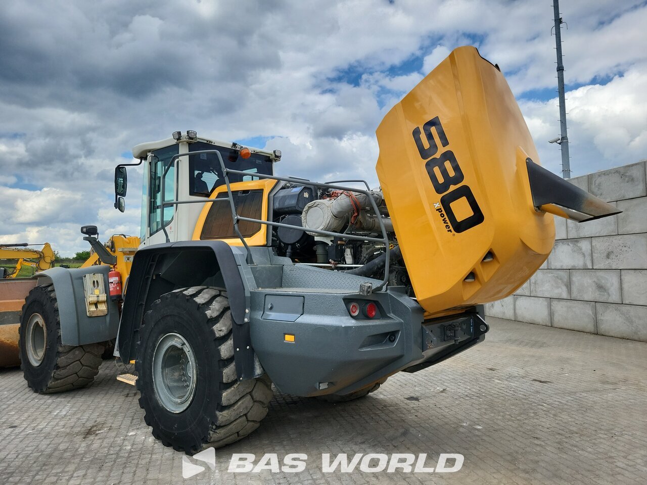 Other : Liebherr L580 Carregadoras de rodas