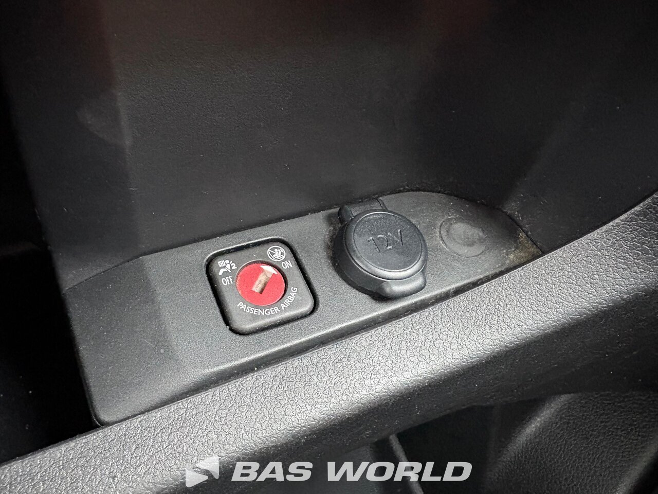 Other : Opel Vivaro 145PK Kastenwagen