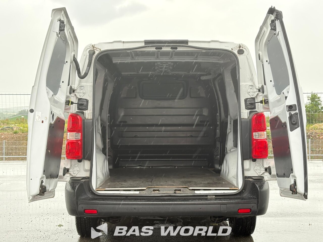 Other : Opel Vivaro 145PK Kastenwagen