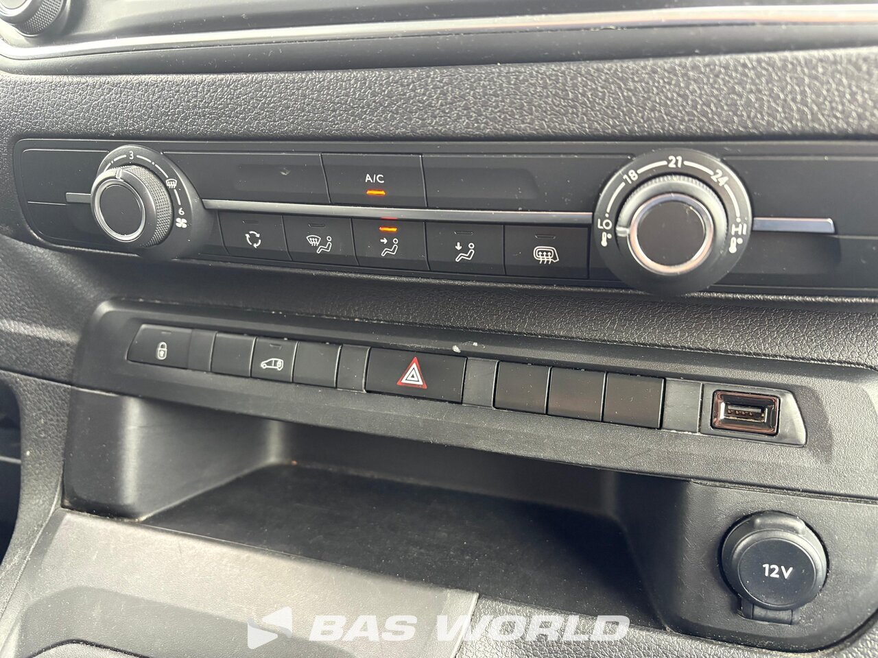 Other : Opel Vivaro 145PK Kastenwagen