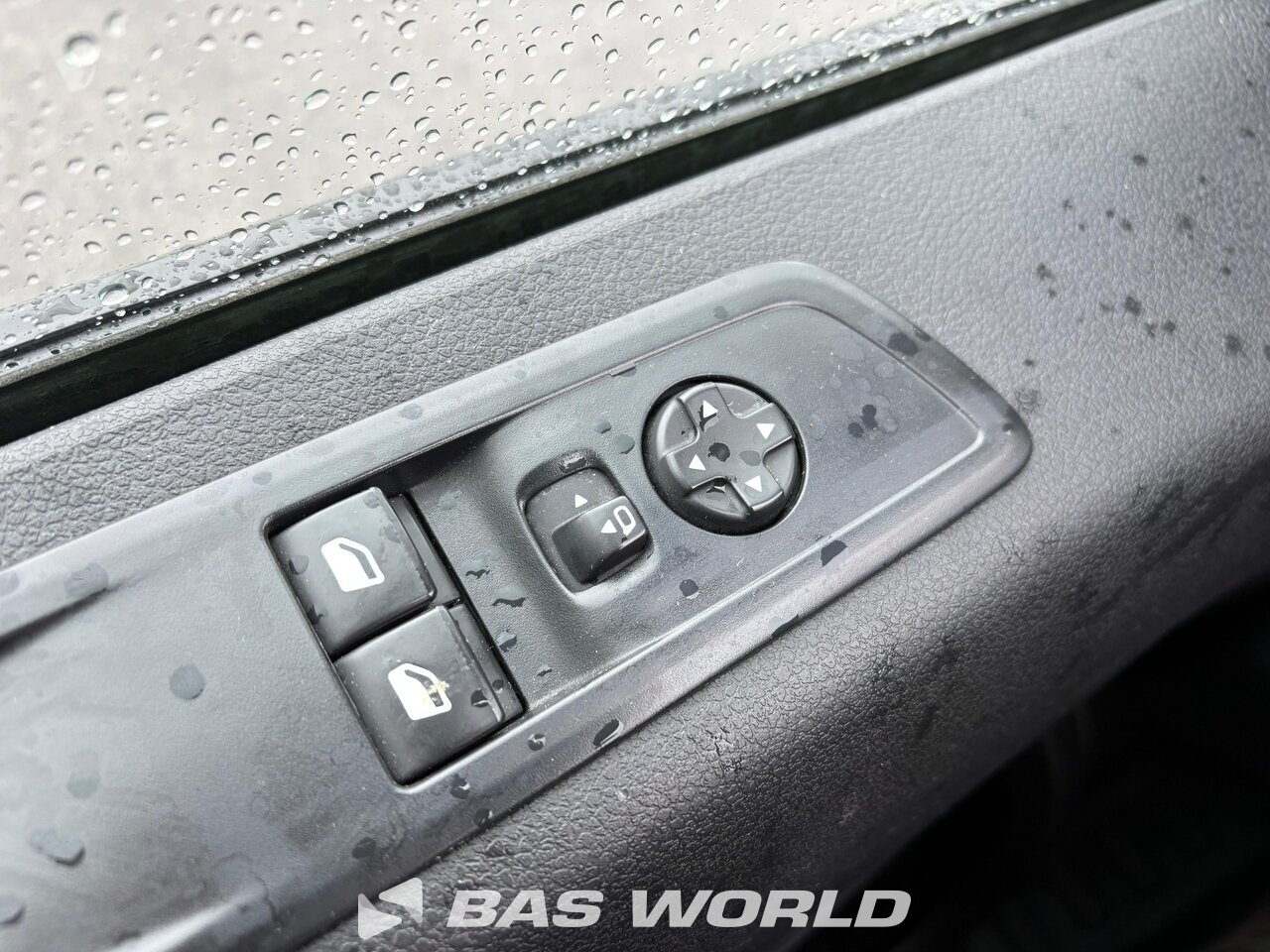 Other : Opel Vivaro 145PK Kastenwagen