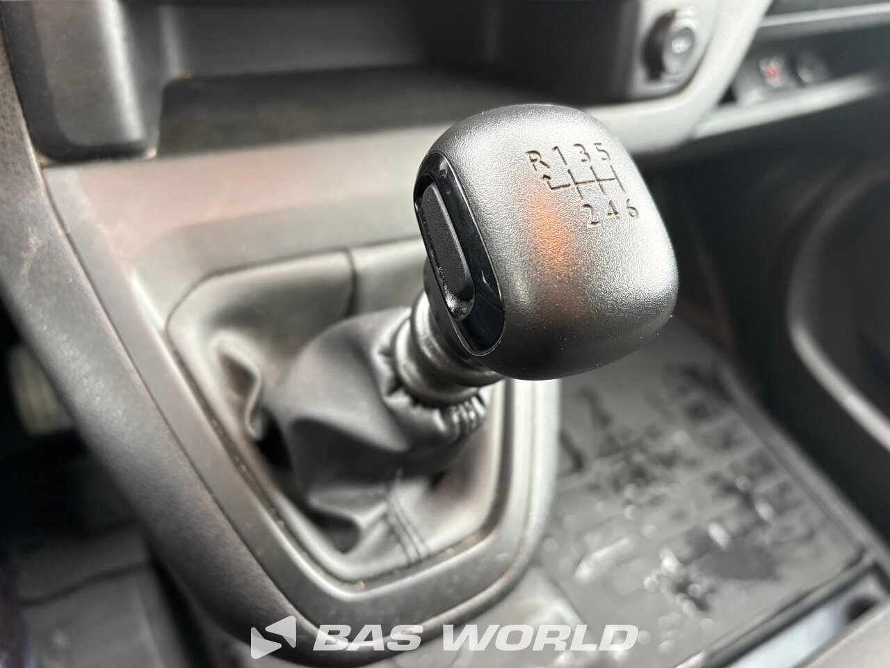 Other : Opel Vivaro 145PK Kastenwagen