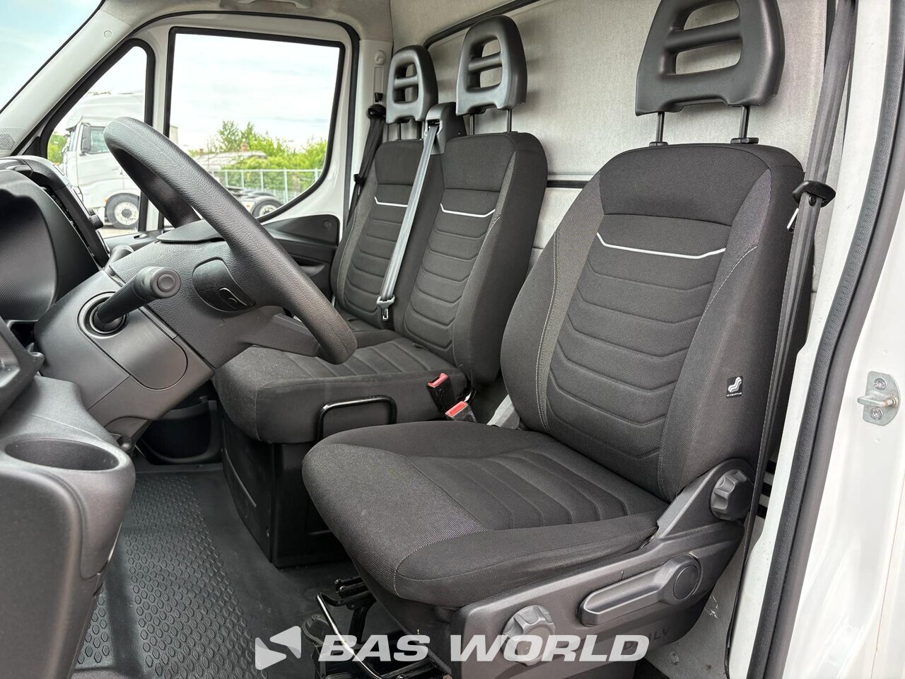 Other : Iveco Daily 35S16 Umpikorit rungot