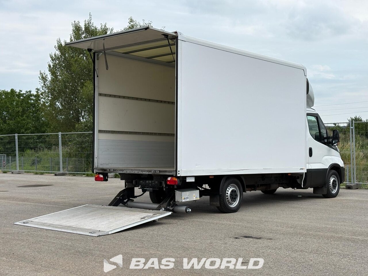 Other : Iveco Daily 35S16 Umpikorit rungot