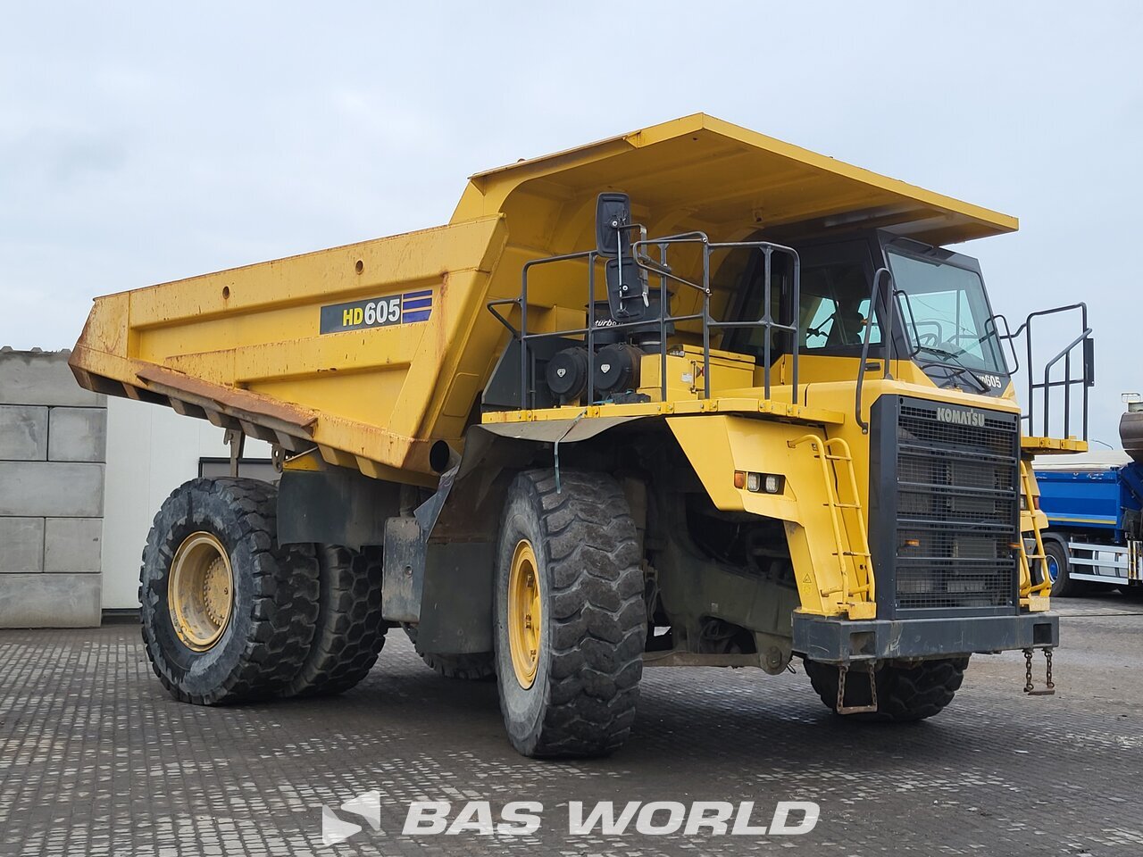 Other : Komatsu HD605 -7E0 Tombereau rigide