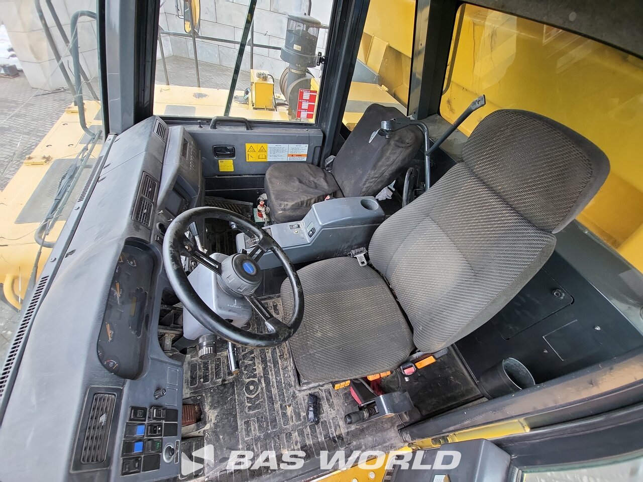 Other : Komatsu HD605 -7E0 Tombereau rigide