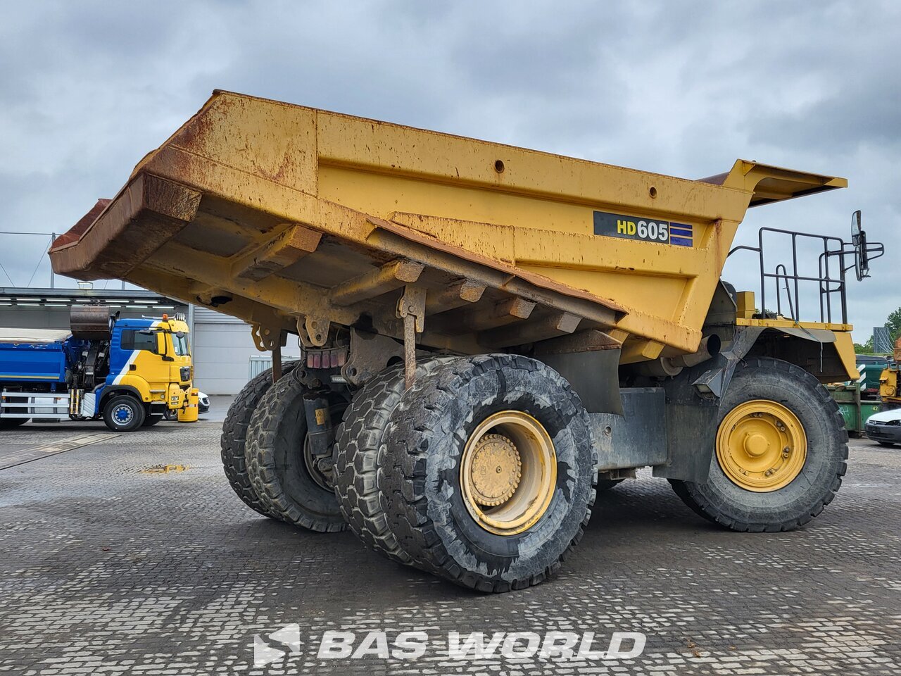 Other : Komatsu HD605 -7E0 Tombereau rigide