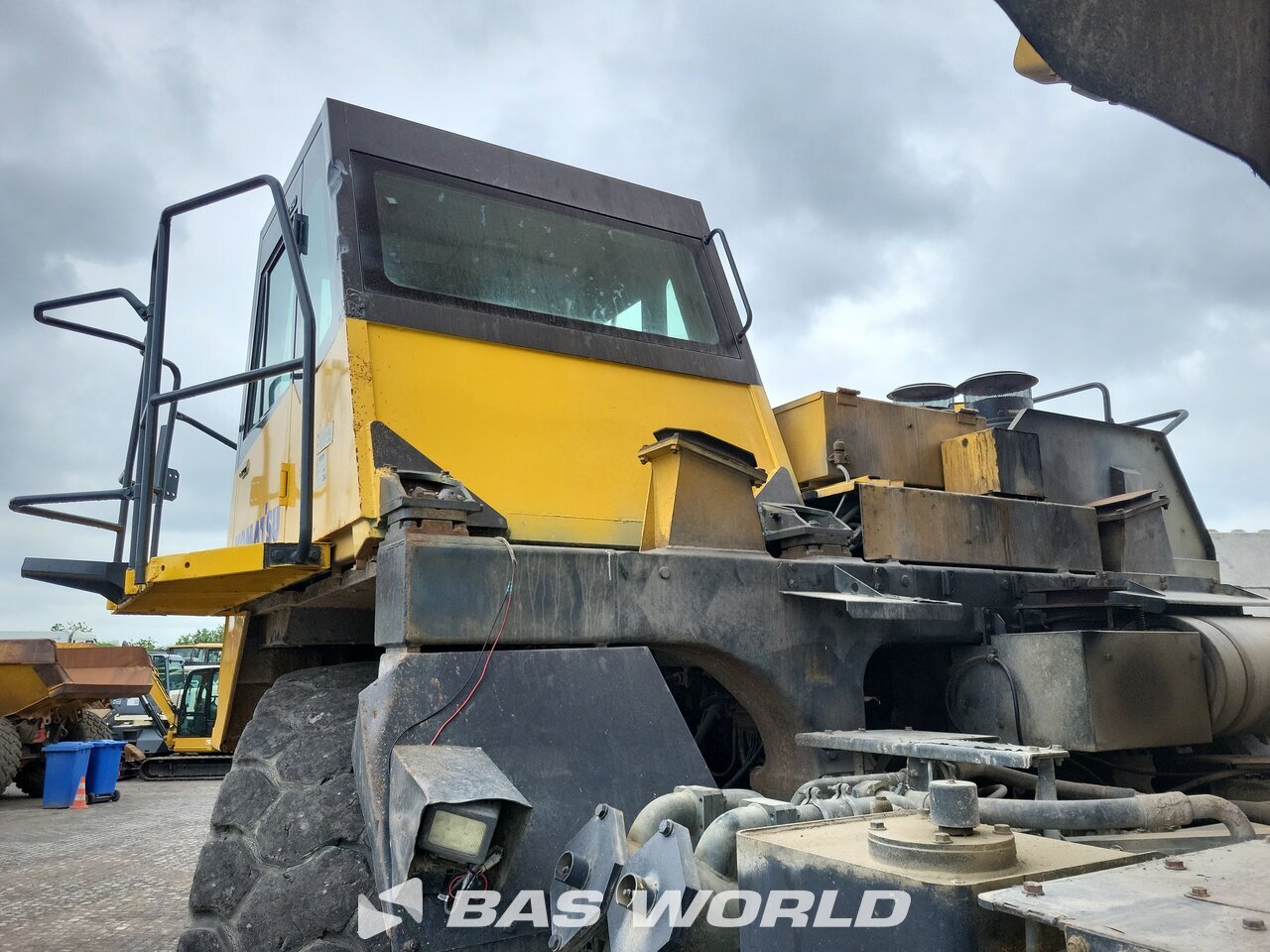 Other : Komatsu HD605 -7E0 Tombereau rigide