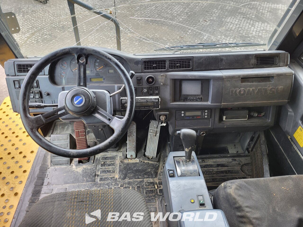 Other : Komatsu HD605 -7E0 Tombereau rigide