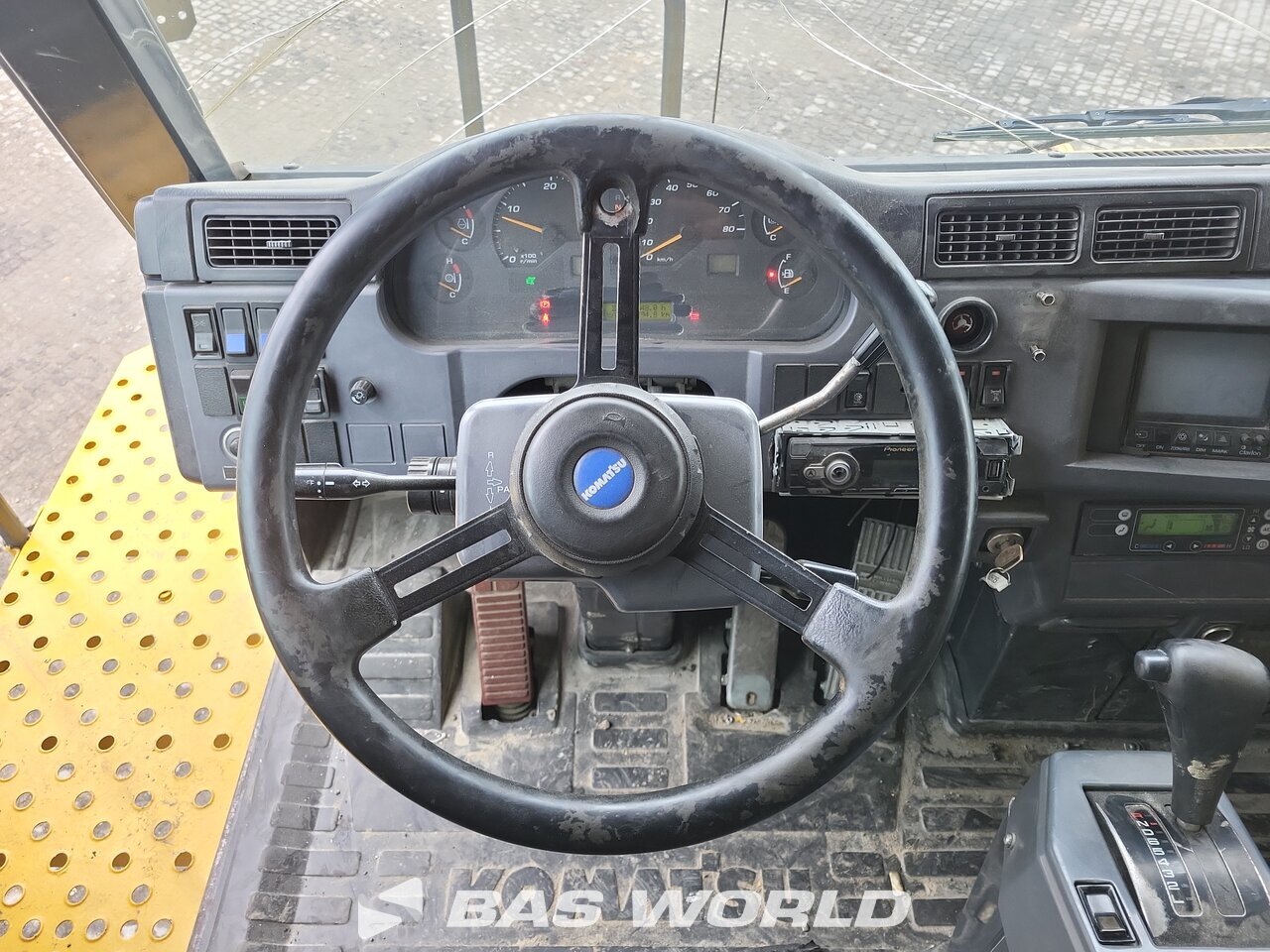 Other : Komatsu HD605 -7E0 Tombereau rigide
