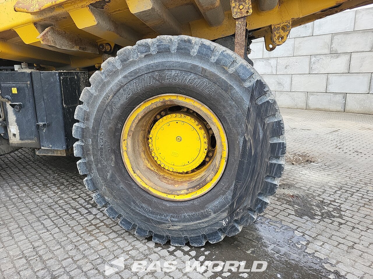 Other : Komatsu HD605 -7E0 Kruti damper